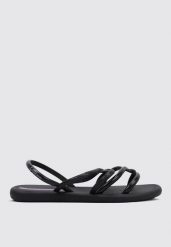 Sandały damskie Ipanema 27135AV559. Czarne sandały damskie Ipanema, bez wzorów, z materiału, bez obcasa, bez zapięcia. Za 73.99 zł.
