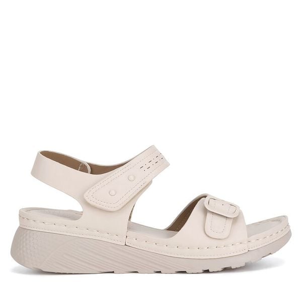 Sandały Clara Barson. Brązowe sandały damskie Clara Barson, bez wzorów, bez obcasa, na koturnie, bez zapięcia. Za 99.99 zł.