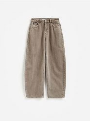 Jeansy barrel leg - brązowy. Brązowe jeansy damskie Reserved. Za 129.99 zł.