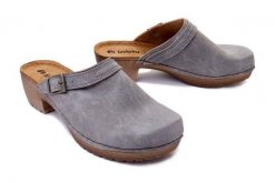 INBLU BL-04 045 szary, klapki damskie. Szare klapki damskie Inblu, bez wzorów, bez obcasa, bez zapięcia. Za 99.99 zł.