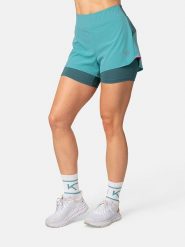 KARI TRAA Szorty sportowe "Mija" w kolorze turkusowym rozmiar: S. Niebieskie spodenki sportowe damskie Kari Traa, s, bez wzorów, z podwyższonym stanem, outdoorowe. Za 165.99 zł.