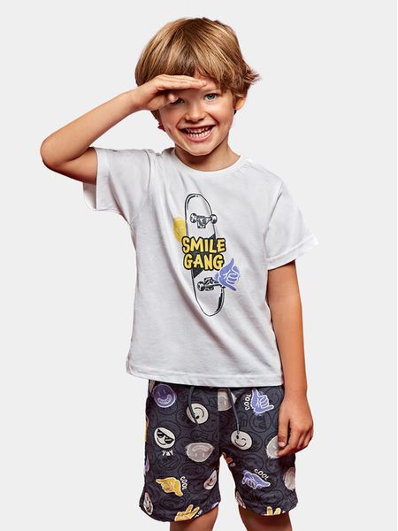 Mayoral Komplet t-shirt i spodenki 3606 Kolorowy Regular Fit. T-shirty i koszulki chłopięce Mayoral, bez wzorów, z bawełny, bez kołnierzyka, bez ramiączek. Za 99.99 zł.