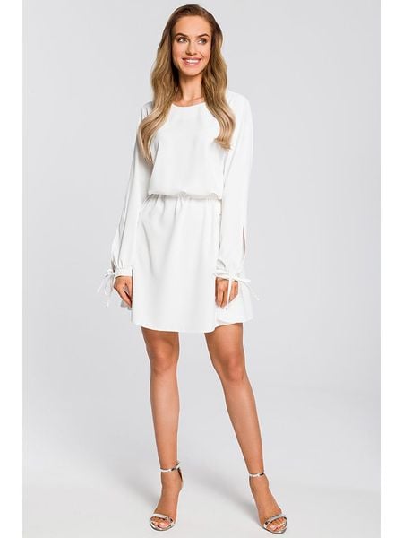 Made of emotion Sukienka w kolorze białym rozmiar: L. Białe sukienki damskie Made Of Emotion, bez wzorów, bez ramiączek. Za 65.54 zł.