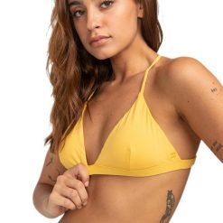 Góra od stroju kąpielowego Billabong Sol Searcher Cross Back. Żółte bikini Billabong, bez wzorów. Za 83.99 zł.