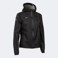 Kurtka do biegania damska Joma R-City Iconic Raincoat. Czarne kurtki damskie Joma, s, bez wzorów, z poliamidu, bez kaptura. Za 309.99 zł.
