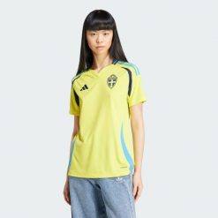 Koszulka Sweden 24 Home. Żółte bluzki damskie Adidas, xl, bez wzorów, z materiału, bez kołnierzyka, bez ramiączek. Za 449.00 zł.