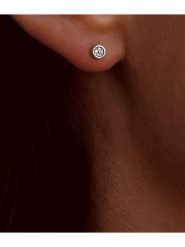 DIA DIAMONDS Srebrne kolczyki-wkrętki z diamentami rozmiar: onesize. Szare kolczyki damskie DIA DIAMONDS, z diamentem, srebrne. Za 166.49 zł.
