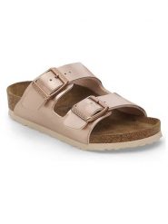 Birkenstock Klapki "Arizona" w kolorze miedzianym rozmiar: 35. Pomarańczowe klapki damskie Birkenstock, bez wzorów, z otwartym noskiem, bez obcasa, bez zapięcia. Za 285.49 zł.