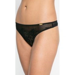 Gossard - Stringi. Różowe stringi Gossard, z bawełny. W wyprzedaży za 79.90 zł.