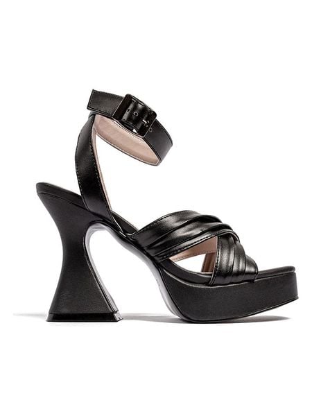 Loft37 Skórzane sandały w kolorze czarnym na obcasie rozmiar: 36. Czarne sandały damskie loft37, bez wzorów, z otwartym noskiem, bez obcasa, na koturnie, bez zapięcia. Za 174.84 zł.