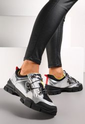 Srebrne Sznurowane Sneakersy na Płaskiej Podeszwie z Metalicznymi Wstawkami i Cyrkoniami Ciedra. Szare obuwie sportowe damskie Renee, bez zapięcia. Za 59.99 zł.