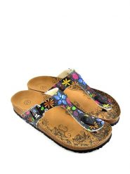 Calceo Japonki w kolorze czarnym ze wzorem rozmiar: 42. Czarne klapki damskie Calceo, bez wzorów, z materiału, z otwartym noskiem, bez obcasa, bez zapięcia. Za 165.99 zł.