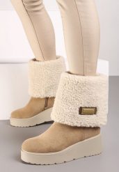 Beżowe Botki na Koturnie z Wywijaną Cholewką i Barankiem Irilaura. Brązowe botki damskie Born2be, z jeansu, eleganckie, bez obcasa, na koturnie, bez zapięcia. Za 179.99 zł.