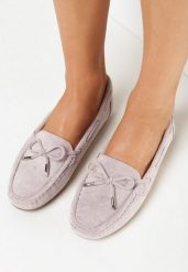 Jasnofioletowe Mokasyny na Płaskiej Podeszwie z Kokardką Ariteia. Fioletowe mokasyny damskie Born2be, z jeansu, bez obcasa. Za 69.99 zł.