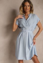 Niebieska Rozkloszowana Sukienka z Wiskozy z Paskiem Zapinana na Napy Seporine. Niebieskie sukienki damskie Renee, bez wzorów, z jeansu, eleganckie, bez ramiączek. W wyprzedaży za 91.99 zł.