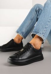 Czarne Skórzane Sneakersy Ozdobione Perforacją i Metaliczną Ozdobą Relitte. Czarne obuwie sportowe damskie Born2be, z jeansu, bez zapięcia. Za 199.99 zł.