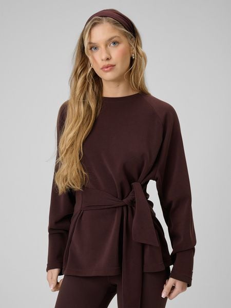 4F Bluza regular z wiązaniem i modalem damska - brązowa M. Brązowe bluzy damskie 4F, m, bez wzorów, z dzianiny, bez kaptura. W wyprzedaży za 99.99 zł.