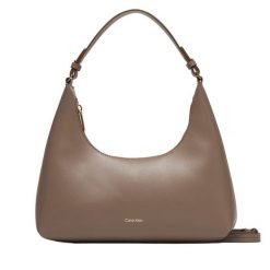 Torebka Calvin Klein. Brązowe torebki klasyczne damskie Calvin Klein, bez dodatków. Za 489.99 zł.