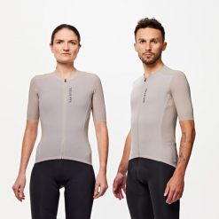 Koszulka rowerowa szosowa Van Rysel Racer 2. Zielone koszulki damskie VAN RYSEL, l, bez wzorów, z elastanu, bez kołnierzyka, bez ramiączek. Za 239.99 zł.