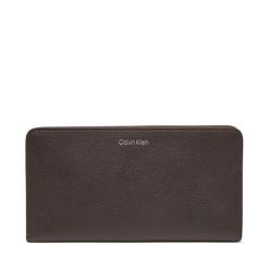 Portfel Calvin Klein. Brązowe portfele damskie Calvin Klein, bez wzorów. Za 289.99 zł.