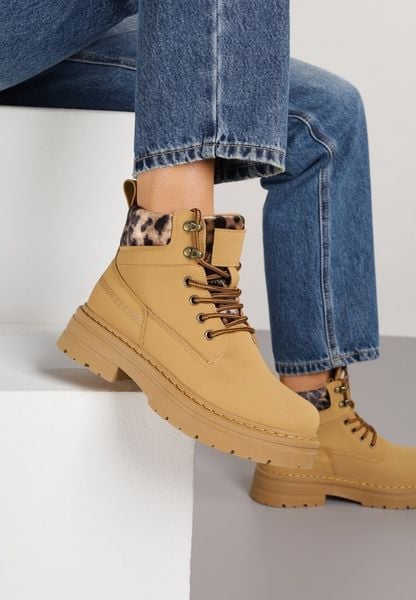 Brązowe Trapery ze Wstawkami we Wzór Vetiara. Brązowe trapery damskie Renee, z dzianiny, bez zapięcia. Za 109.99 zł.