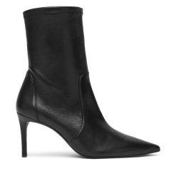 Botki Stuart Weitzman. Czarne botki damskie Stuart Weitzman, bez obcasa, na szpilce, bez zapięcia. Za 2,769.00 zł.