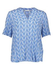Eterna Bluzka w kolorze niebiesko-białym rozmiar: 44. Niebieskie bluzki damskie Eterna, bez wzorów, z wiskozy, bez kołnierzyka, bez ramiączek. Za 100.28 zł.