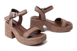 BOMBONELLA G034 P59 T599 brązowy, sandały damskie. Brązowe sandały damskie Bombonella, bez wzorów, z gumy, bez obcasa, na obcasie, bez zapięcia. Za 404.90 zł.