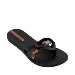 Japonki damskie Ipanema Kirei Chic. Czarne klapki damskie Ipanema, bez wzorów, z materiału, bez obcasa, bez zapięcia. Za 69.00 zł.