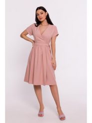 Be Wear Sukienka w kolorze jasnoróżowym rozmiar: M. Różowe sukienki damskie Be Wear, bez wzorów, bez ramiączek. Za 166.88 zł.