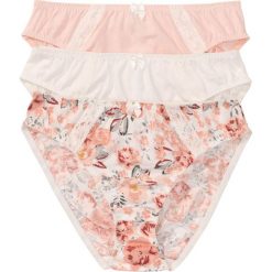 Figi (3 pary), bawełna organiczna bonprix z nadrukiem + biel wełny + jasnoróżowy. Czerwone figi bonprix, w koronkowe wzory, z bawełny. Za 29.97 zł.