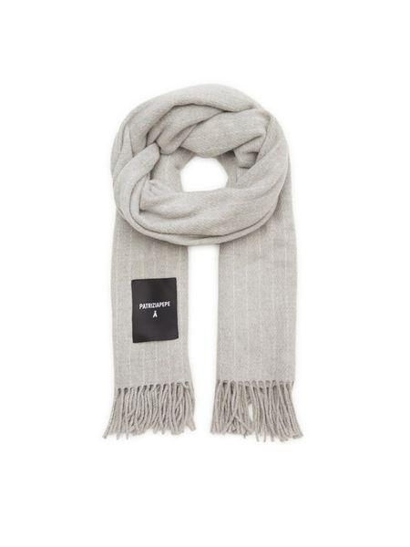 Patrizia Pepe Szalik 8F0458/A474-FE81 Szary. Szare szaliki damskie Patrizia Pepe, bez wzorów, z materiału. Za 489.99 zł.