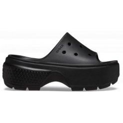 Klapki Crocs Stomp Slide 209346-001 czarne. Czarne klapki damskie bez wzorów, bez obcasa, bez zapięcia. Za 394.65 zł.