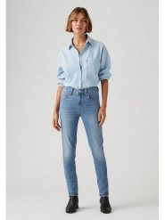 Levi's Dżinsy - Slim fit - w kolorze błękitnym rozmiar: W29/L30. Niebieskie jeansy damskie Levi's. Za 191.42 zł.