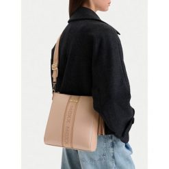 Torebka MEXX. Brązowe listonoszki damskie Mexx, bez wzorów, bez dodatków. Za 219.99 zł.