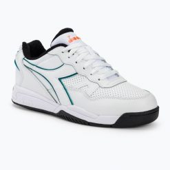 Buty Diadora Winner. Białe obuwie trekkingowe damskie Diadora, bez zapięcia. Za 339.99 zł.