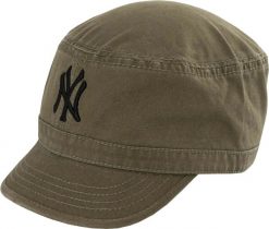 Czapka unisex 100% bawełna, styl militarny. Czerwone czapki damskie New Era, bez wzorów, z bawełny. Za 178.99 zł.