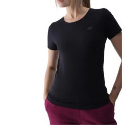 Koszulka Damska 4F. Czarne koszulki damskie 4F, bez wzorów, bez kołnierzyka, bez ramiączek. Za 84.99 zł.
