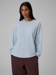 4F Bluza dresowa relaxed bez kaptura damska - niebieska L. Niebieskie bluzy damskie 4F, l, bez wzorów, z bawełny, bez kaptura. Za 149.99 zł.