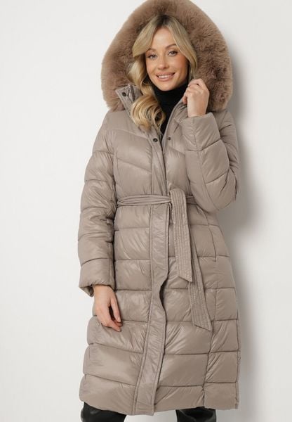 Beżowa Pikowana Kurtka o Długim Kroju z Odpinanym Kapturem z Futerkiem i Paskiem oleti. Brązowe kurtki damskie Born2be, na zimę, l, bez wzorów, z jeansu. Za 169.99 zł.