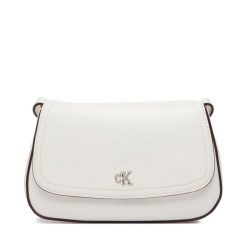 Torebka Calvin Klein. Białe listonoszki damskie Calvin Klein, bez wzorów, bez dodatków. Za 409.99 zł.
