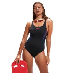 Strój Kąpielowy Speedo Muscleback – Czarno/Czerwono/Niebieski – Rozmiar 28. Czarne stroje jednoczęściowe Speedo, bez wzorów. Za 119.99 zł.