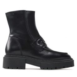 Botki Tamaris. Czarne botki damskie Tamaris, bez obcasa, na płaskiej podeszwie, bez zapięcia. Za 499.99 zł.