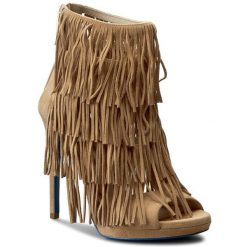 Botki Loriblu. Brązowe botki damskie Loriblu, bez obcasa, na szpilce, bez zapięcia. Za 2,399.00 zł.