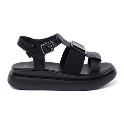 Goodin Czarne skórzane eleganckie sandały na platformie. Czarne sandały damskie bez wzorów, ze skóry, z otwartym noskiem, bez obcasa, na platformie, bez zapięcia. Za 245.97 zł.