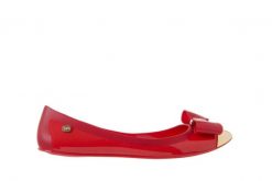 Baleriny T&G Fashion 11-102 Red, Czerowny, Guma - 35-36. Czerwone balerinki damskie TG, bez wzorów, z gumy. W wyprzedaży za 26.10 zł.