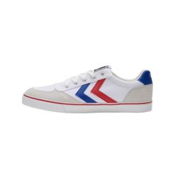 Trenerzy Hummel Stadil Ogc 3.0. Białe obuwie sportowe damskie Hummel, bez zapięcia. W wyprzedaży za 214.50 zł.