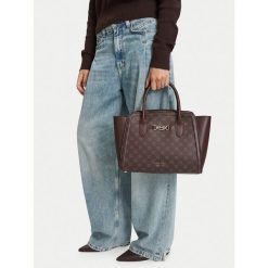 Torebka Nine West. Czerwone kuferki damskie Nine West, bez wzorów, bez dodatków. Za 259.99 zł.