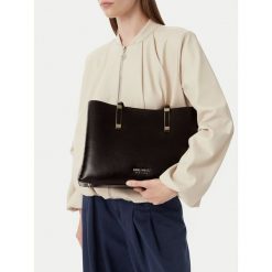 Torebka Nine West. Brązowe torebki klasyczne damskie Nine West, bez dodatków. Za 329.99 zł.