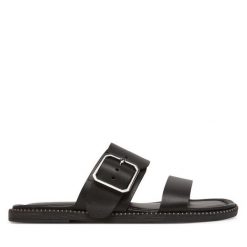 Klapki Tamaris. Czarne klapki damskie Tamaris, bez wzorów, bez obcasa, bez zapięcia. Za 199.99 zł.